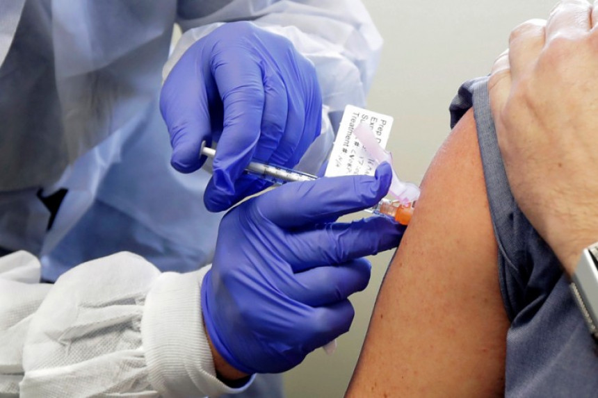 Prekid u ispitivanju vakcine zbog bolesti učesnika