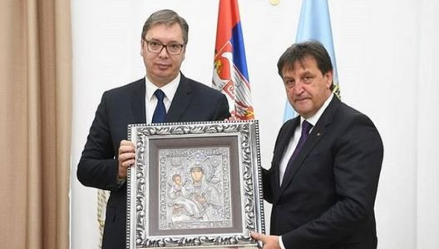 Vučić čestitao Dan BIA: Uvijek na braniku otadžbine