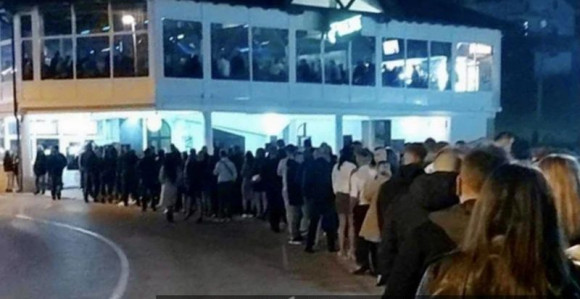 Zatvoren klub u kojem je bilo oko 500 gostiju