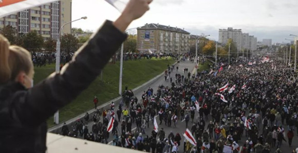 Desetine hiljada ljudi danas na ulicama Minska