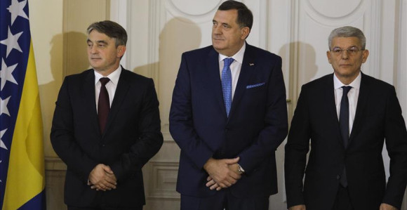 Predsjedništvo BiH u izolaciji - Dodik zuji kao mušica?!