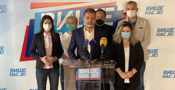 Političke partije koje su otvorile kampanju na Trgu ne mogu izdavati mjere i preporuke