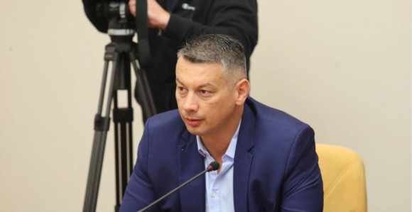 Нешић иступио из "Додиковог јата" у Парламенту БиХ