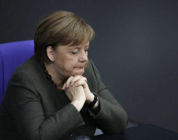 Ministar zdravlja zaražen, Merkelova ne mora u karantin