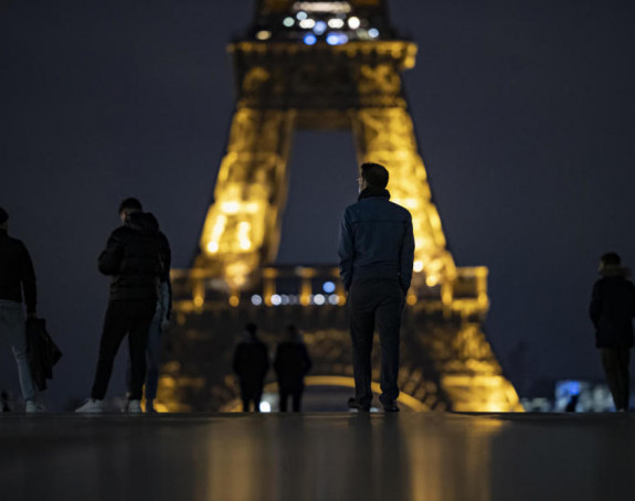 Француска: 46 милиона људи у ноћном карантину