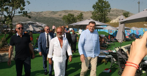 "Dodik pljačka i pretvara Srpsku u privatni posjed"!