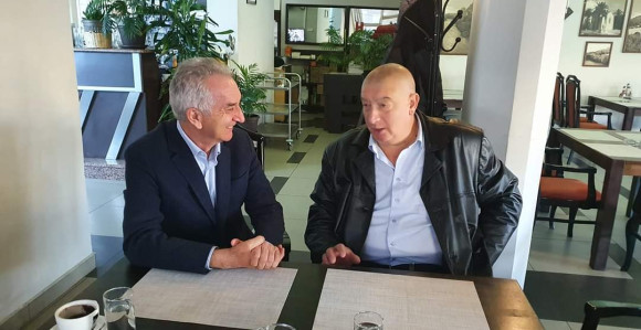 Šarović u ugodnom razgovoru sa Ilijom Stankovićem