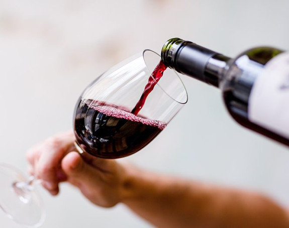 Naručili jeftino vino, a greškom dobili najskuplje od 2.000 dolara!