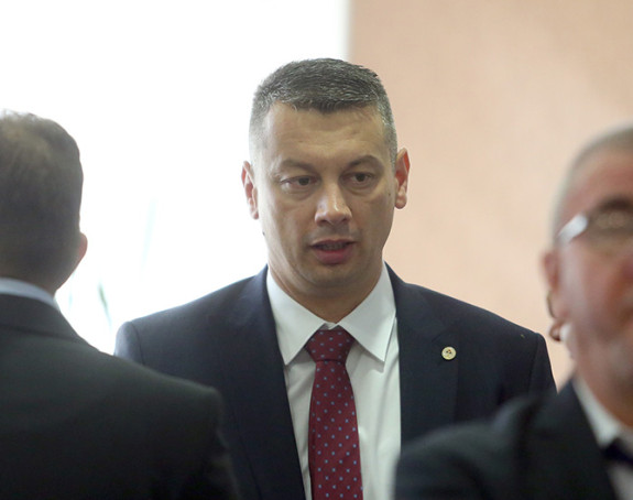Nešić smijenjen da bi Dodik došao do miliona za izbore?!