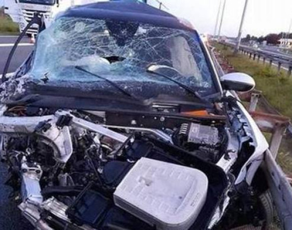 Teška saobraćajna nesreća: Povrijeđen fudbaler Ninković