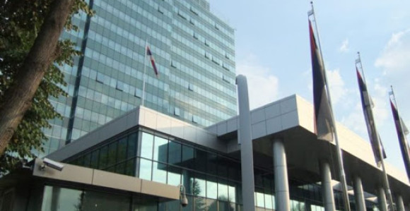 Sve veći pritisci na radnike u javnom sektoru da glasaju za vladajuće političke partije