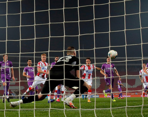 Zvezdi nedovoljan i penal!