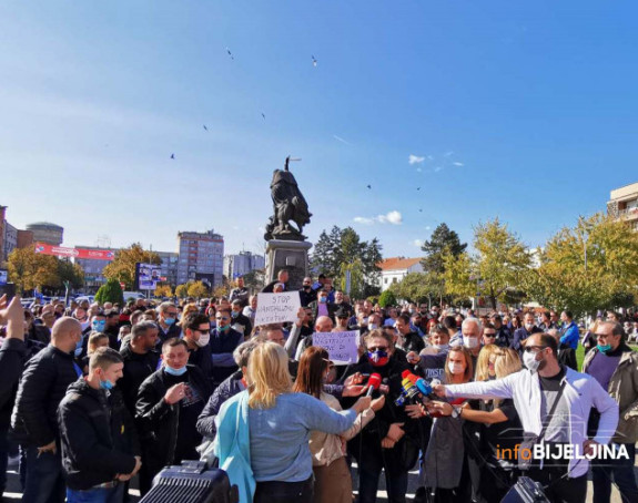 Bijeljina: Održan protest ugostitelja i muzičara