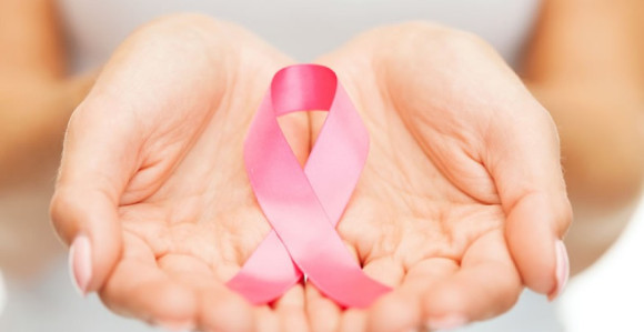 Dom zdravlja u Doboju večeras roze osvijetljen