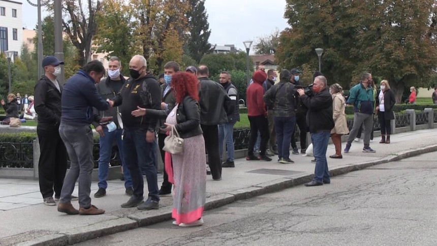 Protesti roditelja i ugostitelja širom Republike Srpske