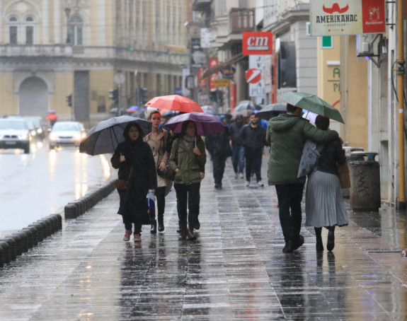 Danas pretežno oblačno, poslije podne slaba kiša