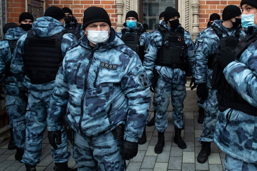 Napad na policajce u Moskvi, ima povrijeđenih