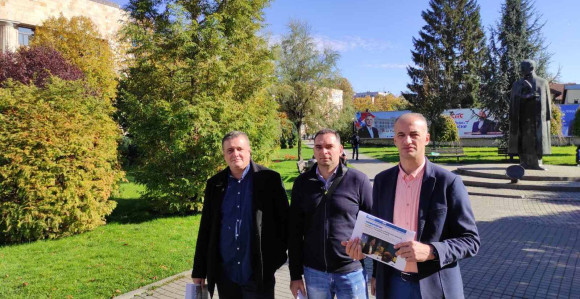 Prva štednja vlasti na spomeniku borcima Vojske RS
