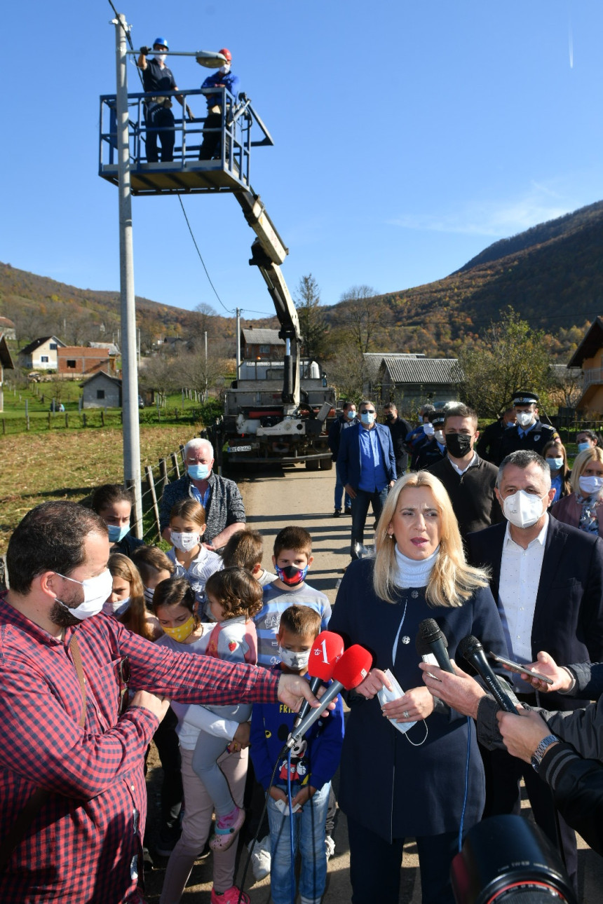 Predizborni trik i srozavanje funkcije predsjednika RS