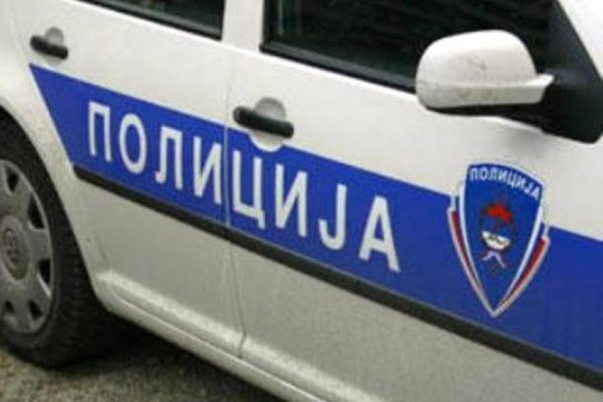 Policija uvučena u prljave rabote između SNSD i US