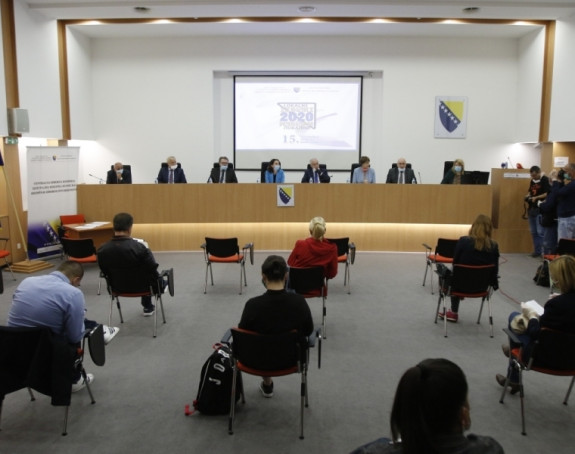 Osobe u izolaciji mogu glasati, CIK kaznio partije