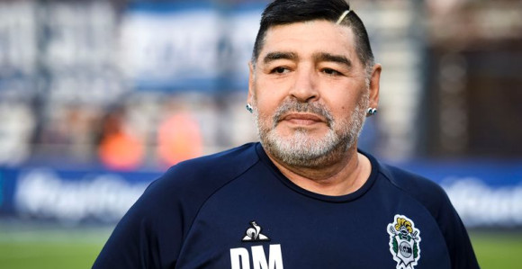 Maradona operisan, uklonjen krvni ugrušak u mozgu