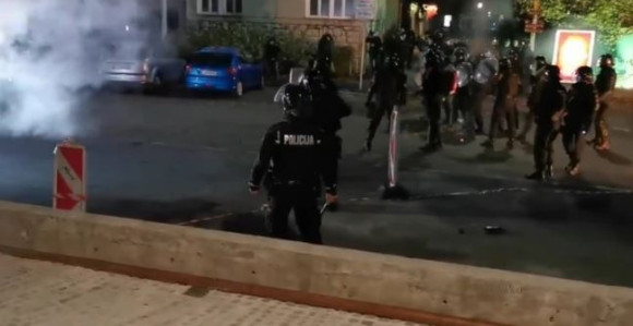 Haos u Ljubljani, protest zbog novih mjera vlade