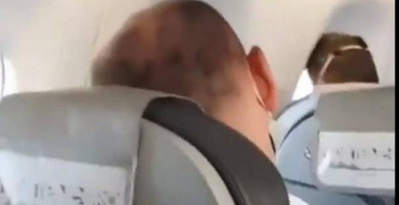 "Kneževiću ako ti se ne sviđa himna ti izađi"