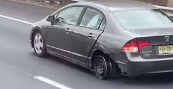 Vozila bez gume na auto-putu brzinom od 100 km/h