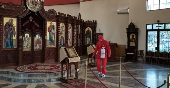 Stevandićev kombi ponovo u akciji: Dezinfekcija i crkava
