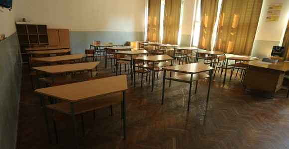 U šest gradova škole prelaze na onlajn nastavu