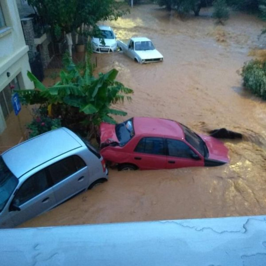 Katrastrofalno nevrijeme pogodilo Grčku (VIDEO)