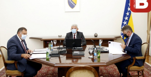 Predsjedništvo BiH vanredno zasjedalo zbog Samita
