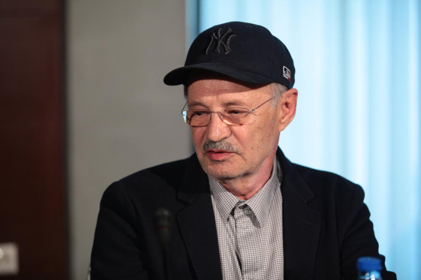 Glumac Mustafa Nadarević napustio bolnicu!