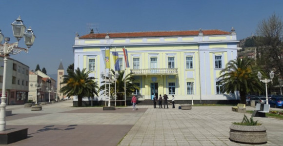 Čapljina: Ukrao spisak i zaokružio osam osoba