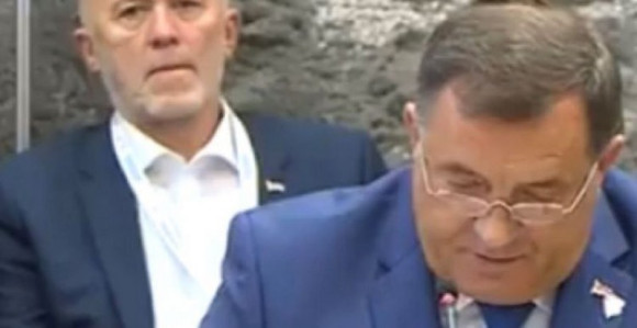 Dodikov savjetnik za medije Pero Simić demolirao Mićića i Radojičića