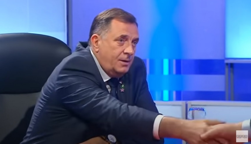 Dodik se kladio, pa izgubio opkladu sa Matom Đakovićem