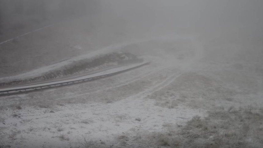Snijeg obijelio planine u BiH