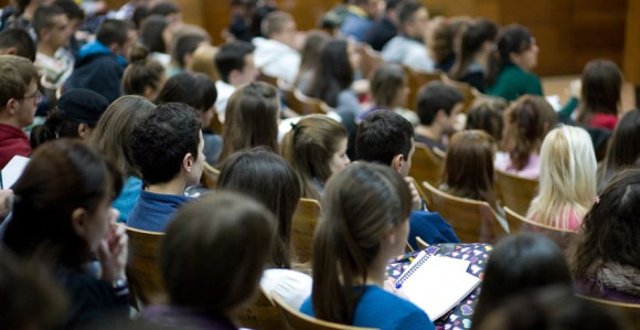 "Stari studenti" pisali Rajčeviću: Traže produžetak roka!