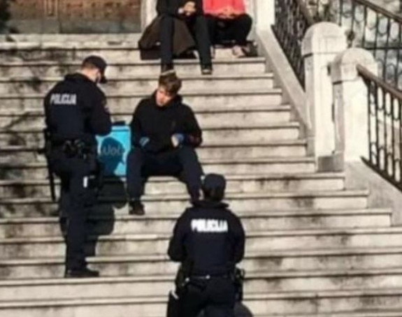 Slovenci kaznili mladića, jeo burek bez maske