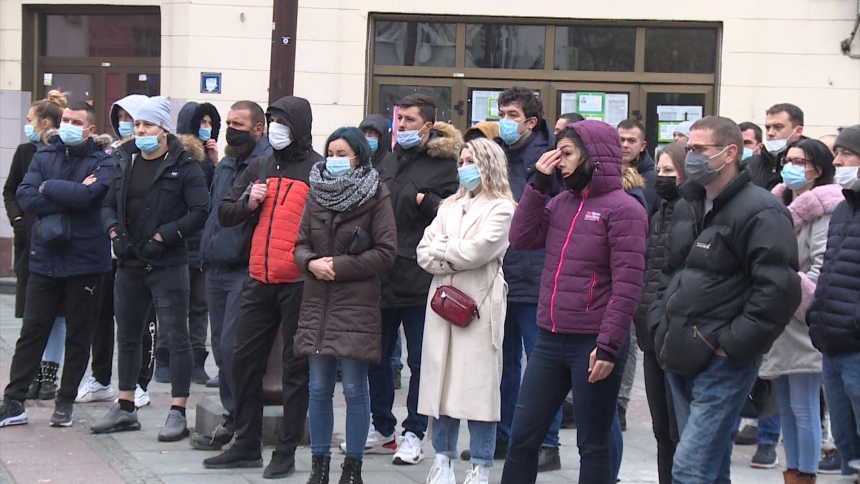 Протест у Брчком: Одузели сте нам право на живот!