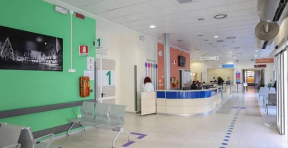 Doktor i sestra vodili ljubav u kovid bolnici tokom pauze za ručak!