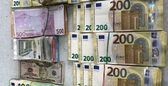 Carinici Srbije otkrili 210.650 evra i 300 grama zlata