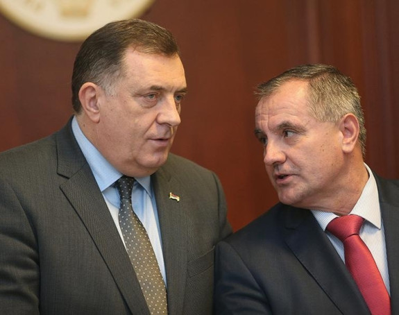 Javni dug dva puta veći nego što se predstavlja!