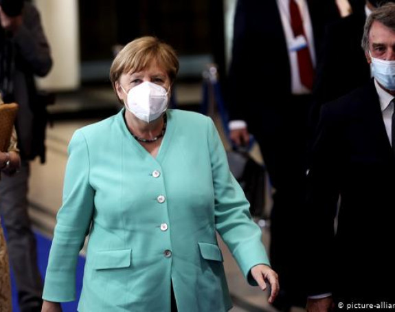 Merkel poziva narod na strpljenje u borbi sa koronom