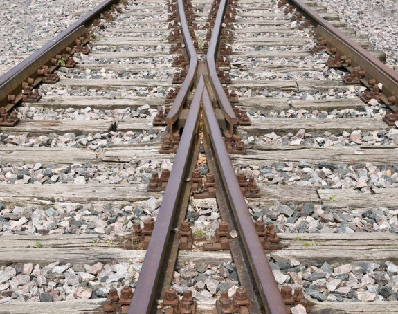 Kod Jagodine se prevrnuo vagon sa kiselinom