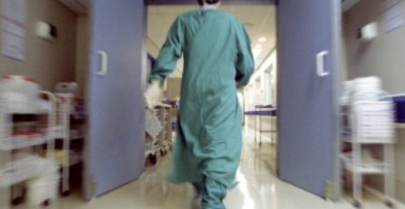 Vlast se žali na manjak medicinara, a na birou ih 2.100