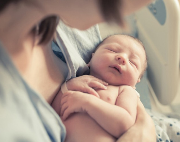 Rođena beba s antitijelima na kovid-19