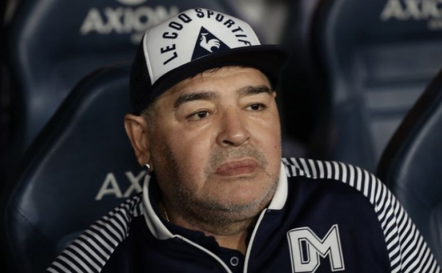 Maradona se udario u glavu sedam dana prije smrti