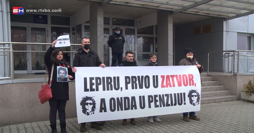 Poruka Lepiru: Prvo u zatvor, a onda u penziju